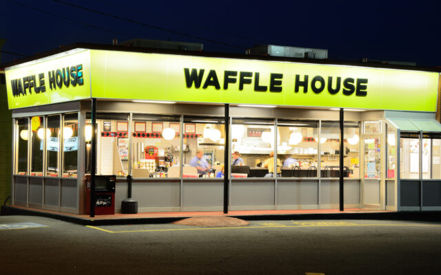 Anonymous Country Star Tips Waffle House Waitress $1,000