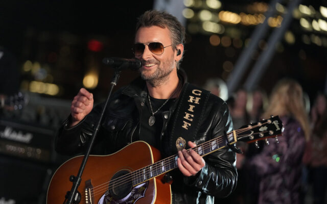 Eric Church is supporting small business during the holidays