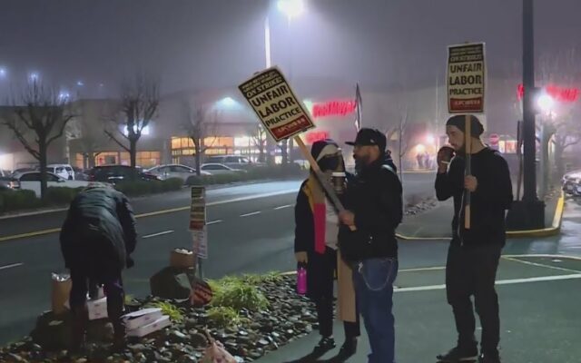 Fred Meyer & QFC Workers Go On Strike