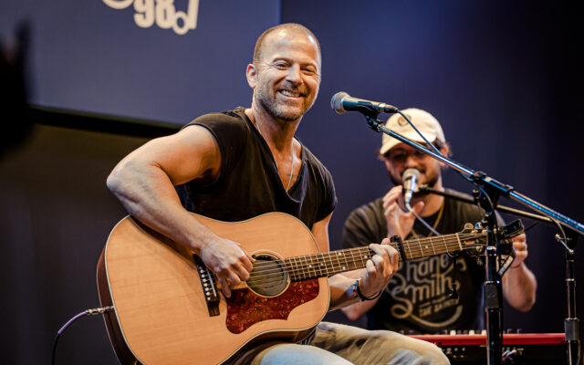 Kip Moore Meet and Greet in the PNC Live Studio – 11/2/23